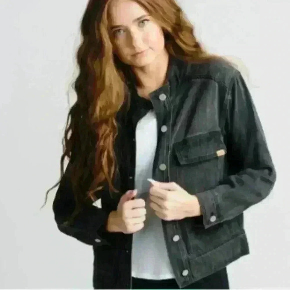 Zyia Black Crossroads Denim jacket - Size XL Item #2649 - Picture 5 of 7